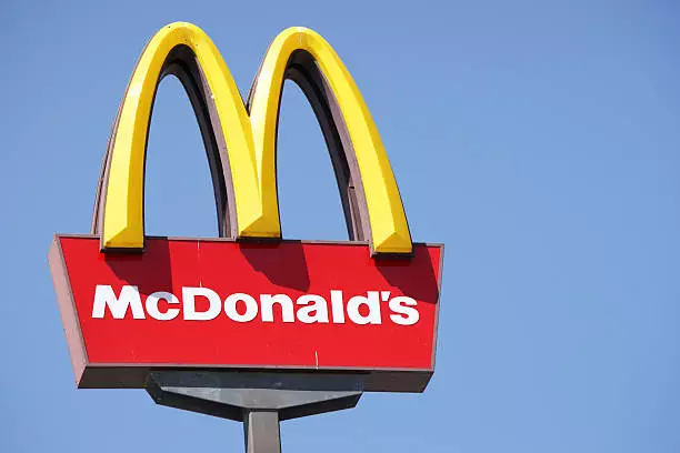 Atendente de Restaurante, Técnico de Manutenção, Assistente Administrativo e muito mais na Empresa McDonalds