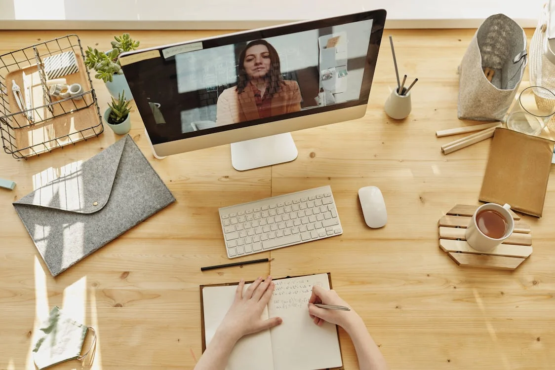 Cursos gratuitos que geram mais empregos e profissionalizam online