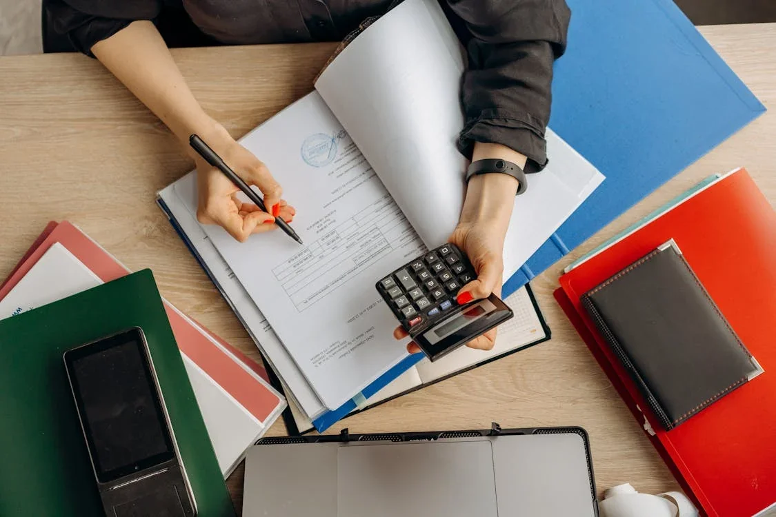 Curso de administração gratuito: 6 opções para ser contratado imediatamente